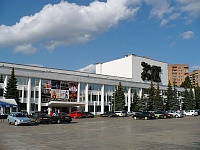Входная группа Резиденция, ночной клуб.  Карла Маркса,  246